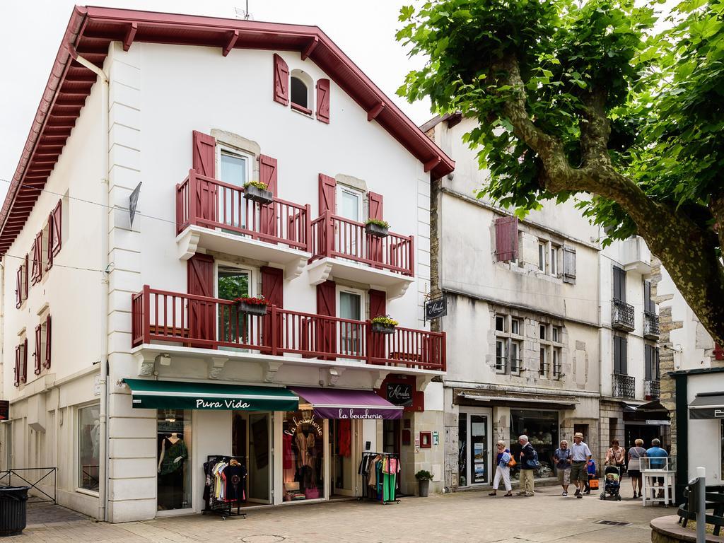 Hotel Les Almadies - Coeur De Ville Saint-Jean-de-Luz Exterior photo